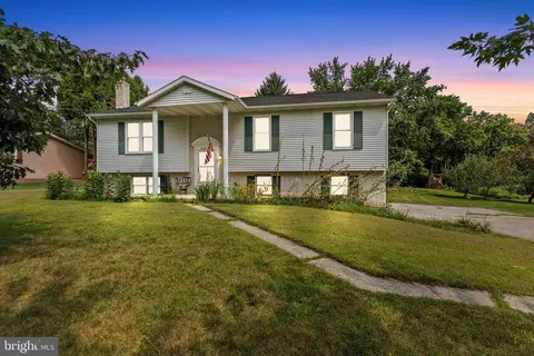 21 Longstreet Dr, East Berlin, PA 17316