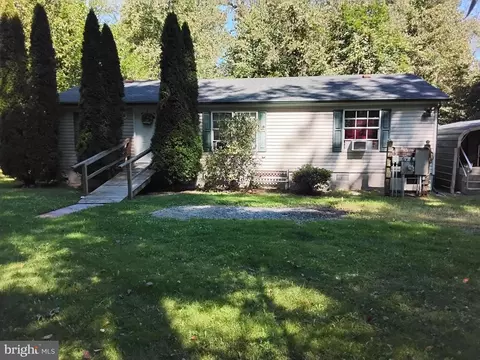 999 E Brysonia Wenksville Rd, Biglerville, PA 17307