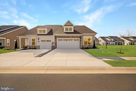 142 Grand Overlook Dr, Gettysburg, PA 17325