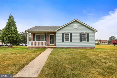 209 S Columbus Ave, Littlestown, PA 17340