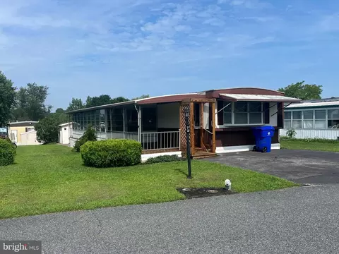 72 Perrin Ave, Gettysburg, PA 17325