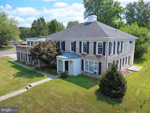 912 Sunset Ave, Gettysburg, PA 17325