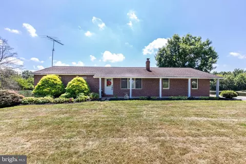 4184 Hanover Rd, Hanover, PA 17331