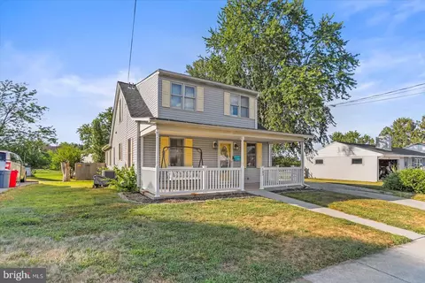 145 W Myrtle St, Littlestown, PA 17340