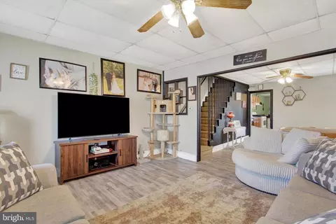 Entry Way - 410 2 3rd St, Hanover, PA 17331 photo 1 of 1