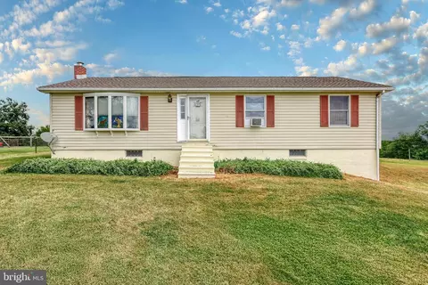 425 Winding Brook Rd, Biglerville, PA 17307