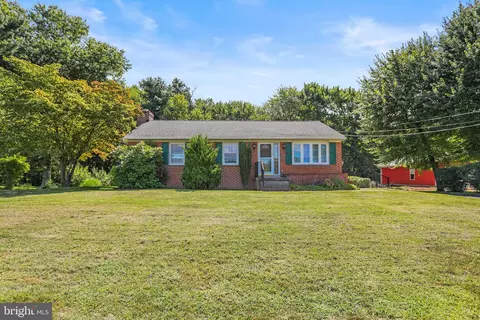 523 Berlin Rd, New Oxford, PA 17350