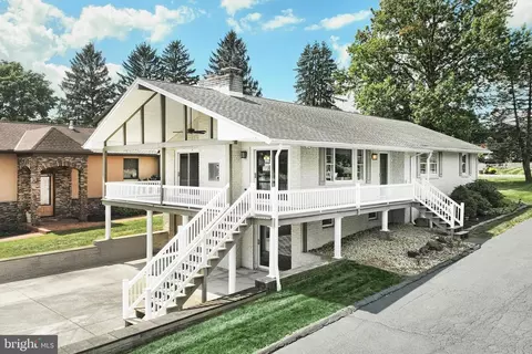 428 Lake Meade Dr, East Berlin, PA 17316