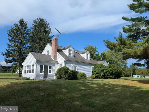 55 Iron Springs Rd, Fairfield, PA 17320