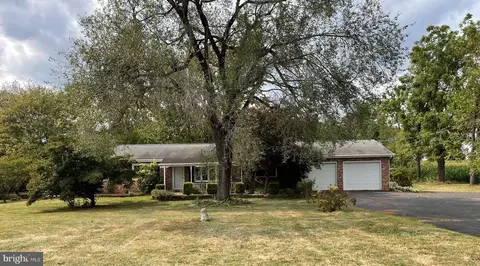 450 Plunkert Rd, Littlestown, PA 17340