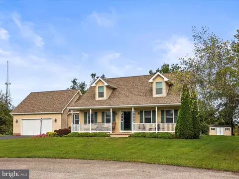 54 Fox Meadow Dr, Abbottstown, PA 17301
