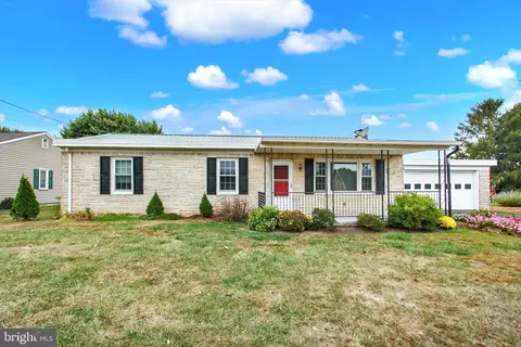 1442 Honda Rd, Hanover, PA 17331