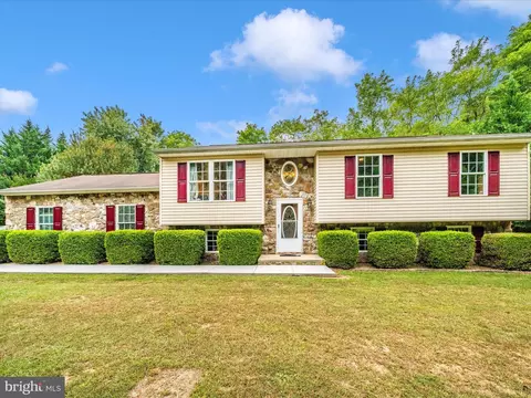 105 Saint Johns Rd, Littlestown, PA 17340