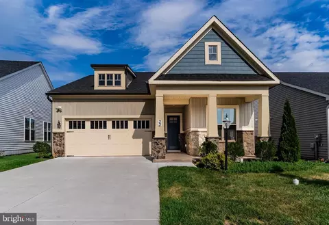 33 Rolling Hills Way, Gettysburg, PA 17325