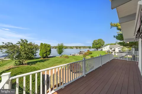 795 Burnside Dr, Gettysburg, PA 17325