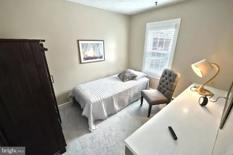 Bedroom - 372 Maple Ave, Hanover, PA 17331 photo 4 of 5