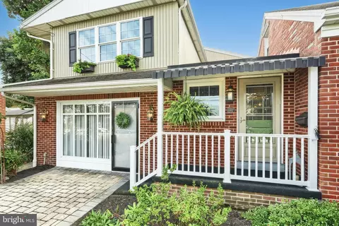 Exterior - 372 Maple Ave, Hanover, PA 17331 photo 6 of 15