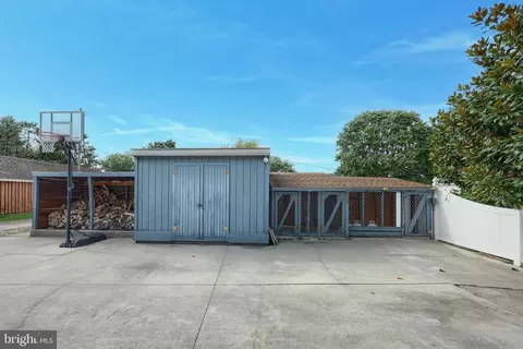 Exterior - 372 Maple Ave, Hanover, PA 17331 photo 15 of 15