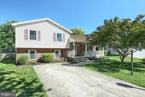 52 Stayman Way, Littlestown, PA 17340