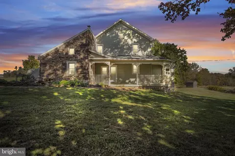 2595 Table Rock Rd, Biglerville, PA 17307