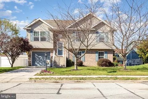 415 Ridge Ave, Mcsherrystown, PA 17344