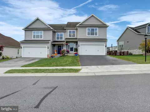 360 Friendship Ln, Gettysburg, PA 17325