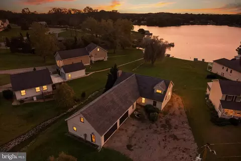 400 Lake Meade Dr, East Berlin, PA 17316