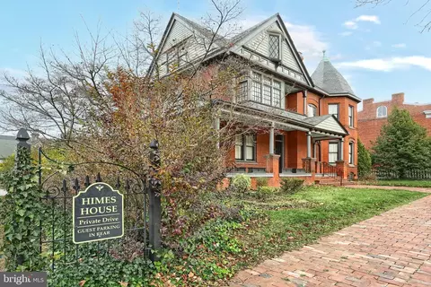 104 Lincoln Way W, New Oxford, PA 17350