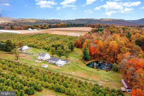 502 Celebration Hill Rd, Biglerville, PA 17307