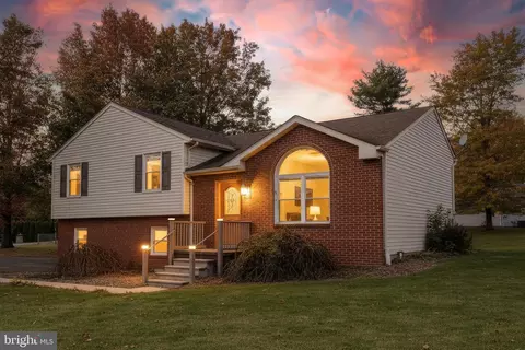 42 Pemberton Dr, East Berlin, PA 17316