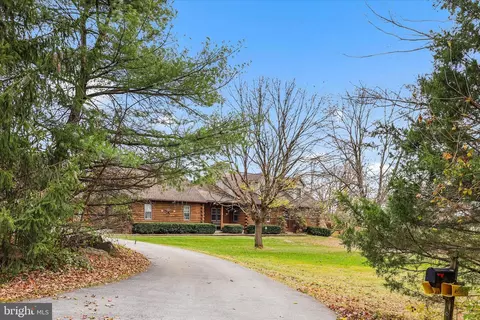 181 Gooseville Rd, New Oxford, PA 17350