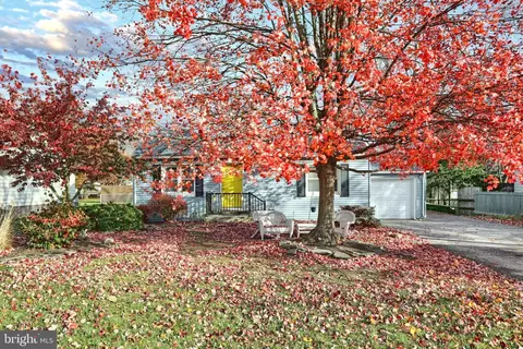 34 Redding Ln, Gettysburg, PA 17325