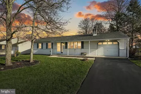 98 Schofield Dr, East Berlin, PA 17316
