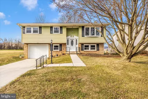 203 Franklin St, Fairfield, PA 17320