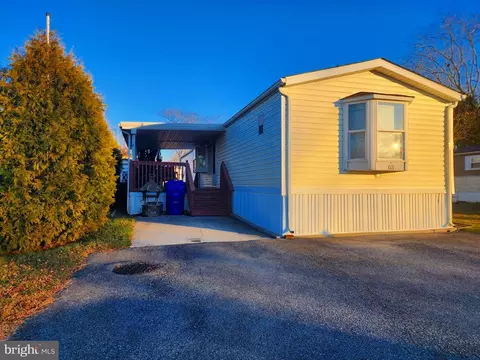 63 Walker Ave, Gettysburg, PA 17325