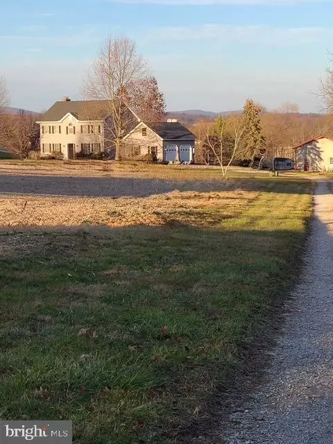4905 Oxford Rd, York Springs, PA 17372