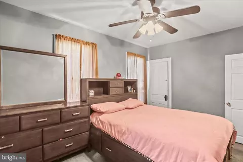 Bedroom - 338 3rd St, Hanover, PA 17331 photo 2 of 5