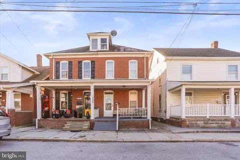 338 3rd St, Hanover, PA 17331