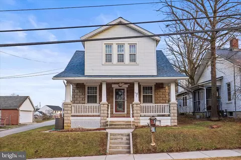 308 Abbottstown St, East Berlin, PA 17316