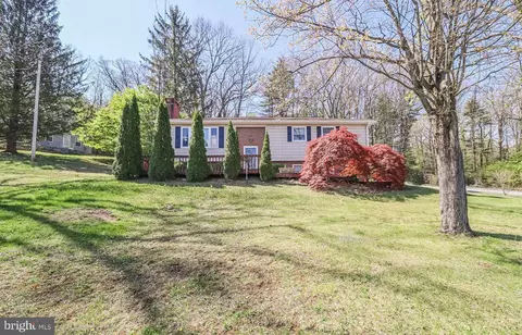 92 Newman Rd, Orrtanna, PA 17353