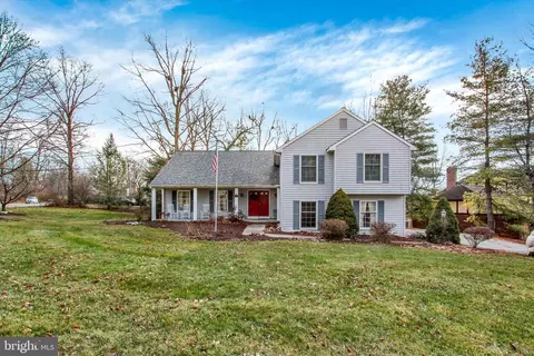 78 Twin Lakes Dr, Gettysburg, PA 17325
