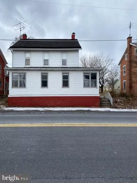 28 High St N, Arendtsville, PA 17303