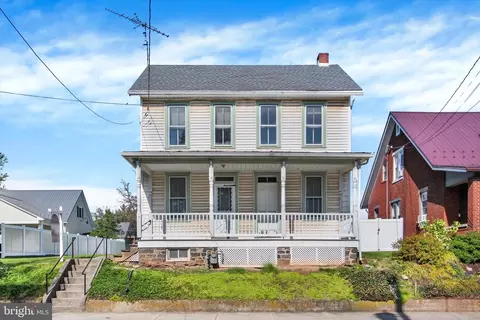 516 Carlisle St, Gettysburg, PA 17325