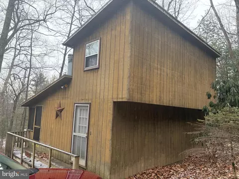 292 Mountain Dr, Orrtanna, PA 17353
