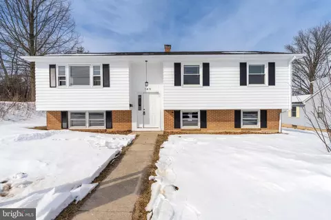 149 W Myrtle St, Littlestown, PA 17340