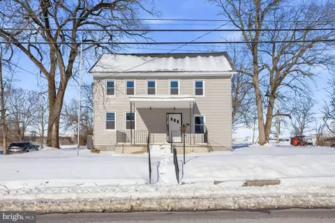 114 E York St, Biglerville, PA 17307