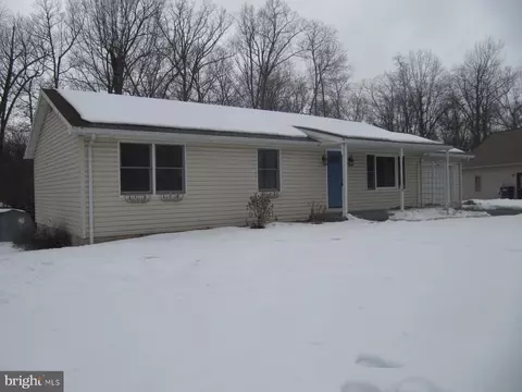 29 Chinkapin Dr, New Oxford, PA 17350