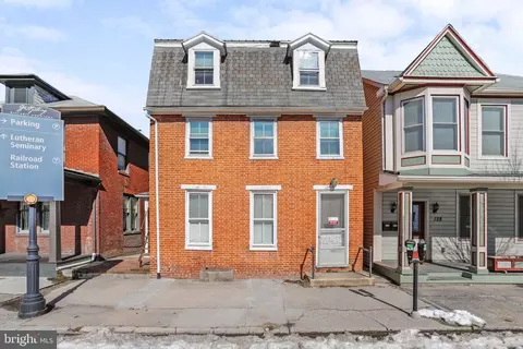 126 E York St, Gettysburg, PA 17325
