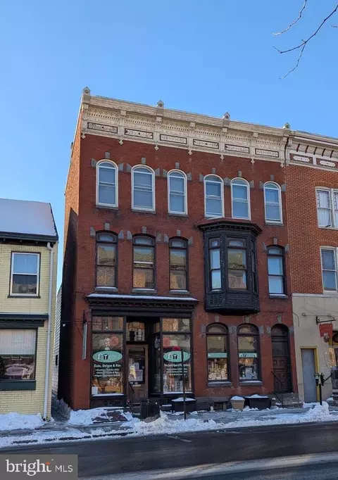 29 York St, Gettysburg, PA 17325
