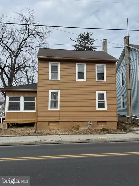 527 Main, Mcsherrystown, PA 17344